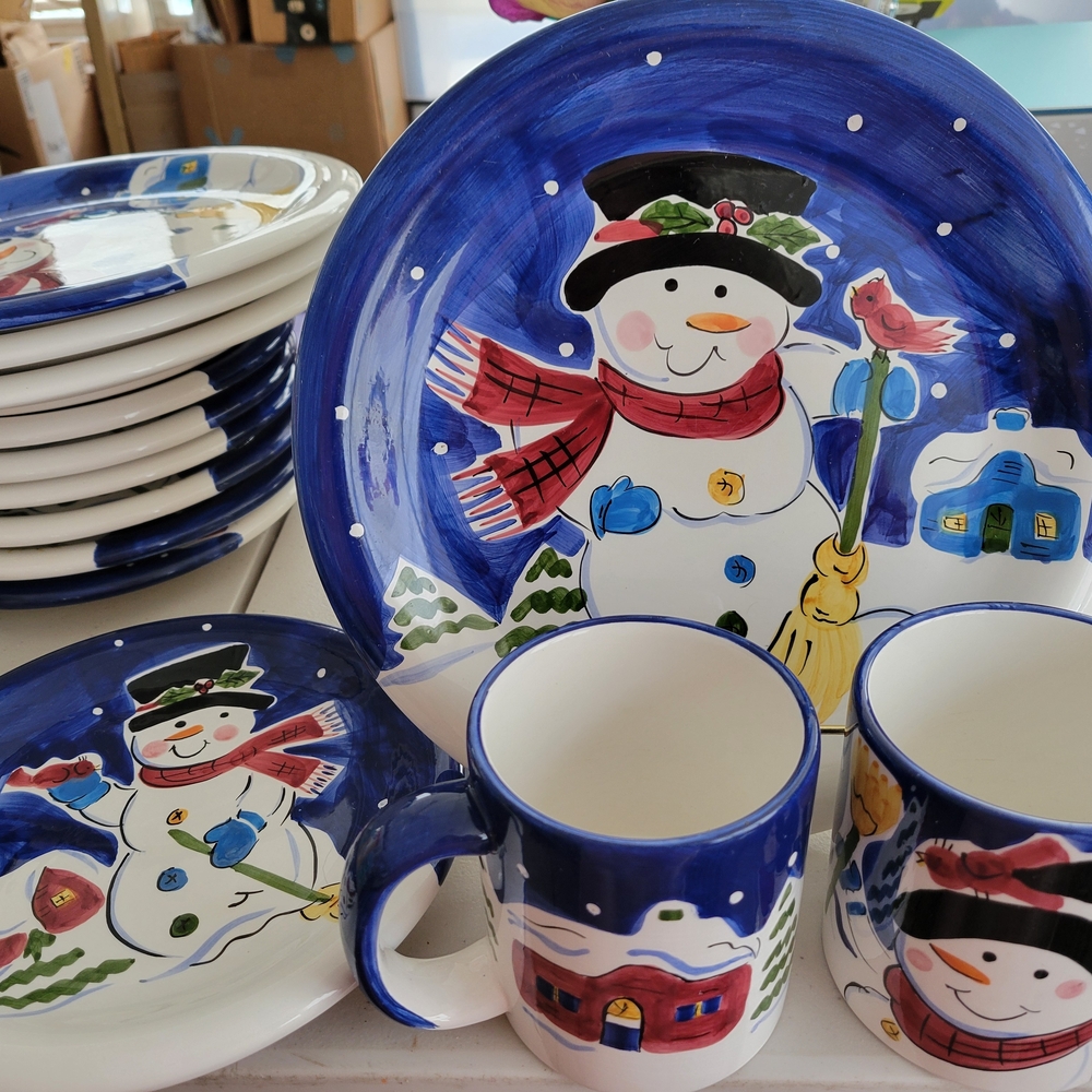 Vintage 15 PC Mixed Potter & Smith Snowman Winter Pattern Plates & Mugs